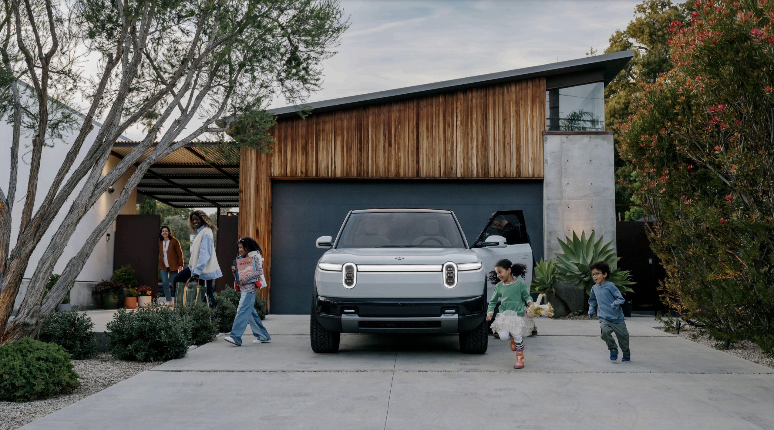 Rivian и Volkswagen расширяют совместное предприятие в надежде пережить переход на электромобили