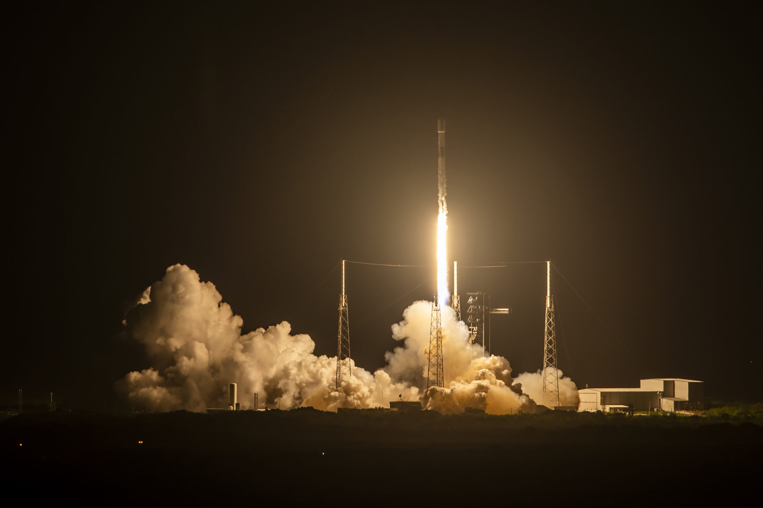 SpaceX приостанавливает запуски Falcon 9 из-за внутреннего расследования и расследования ФАУ
