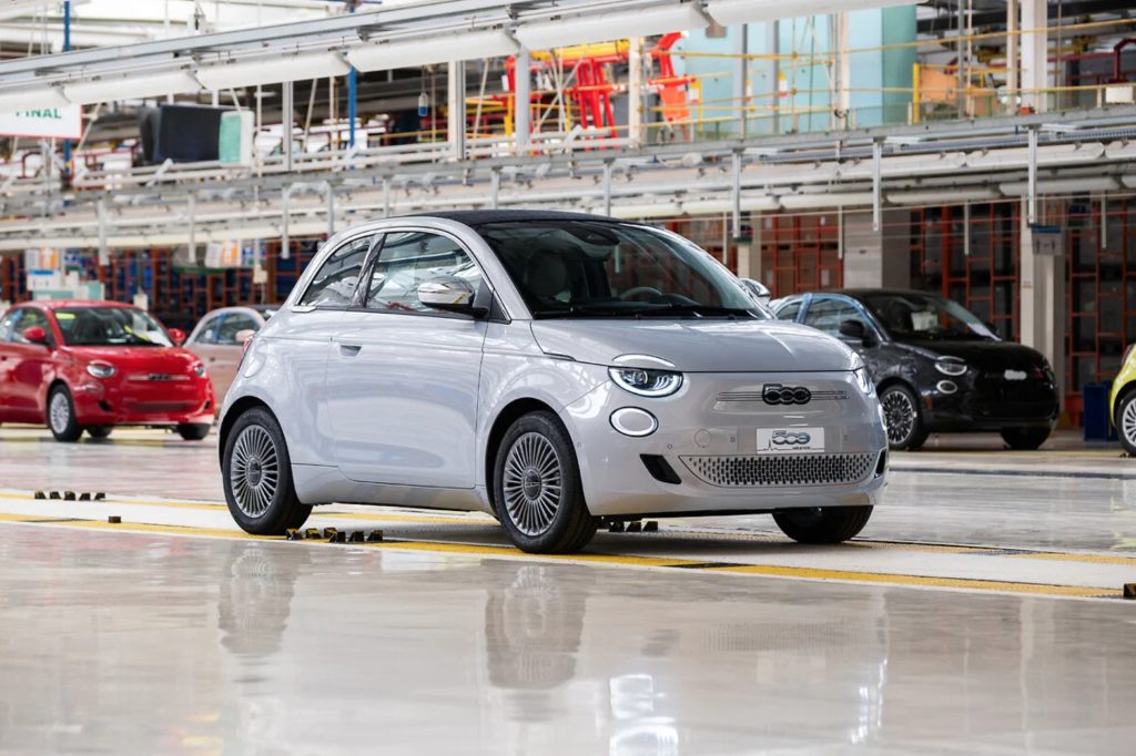 Stellantis останавливает производство из-за плохих продаж Fiat 500 EV