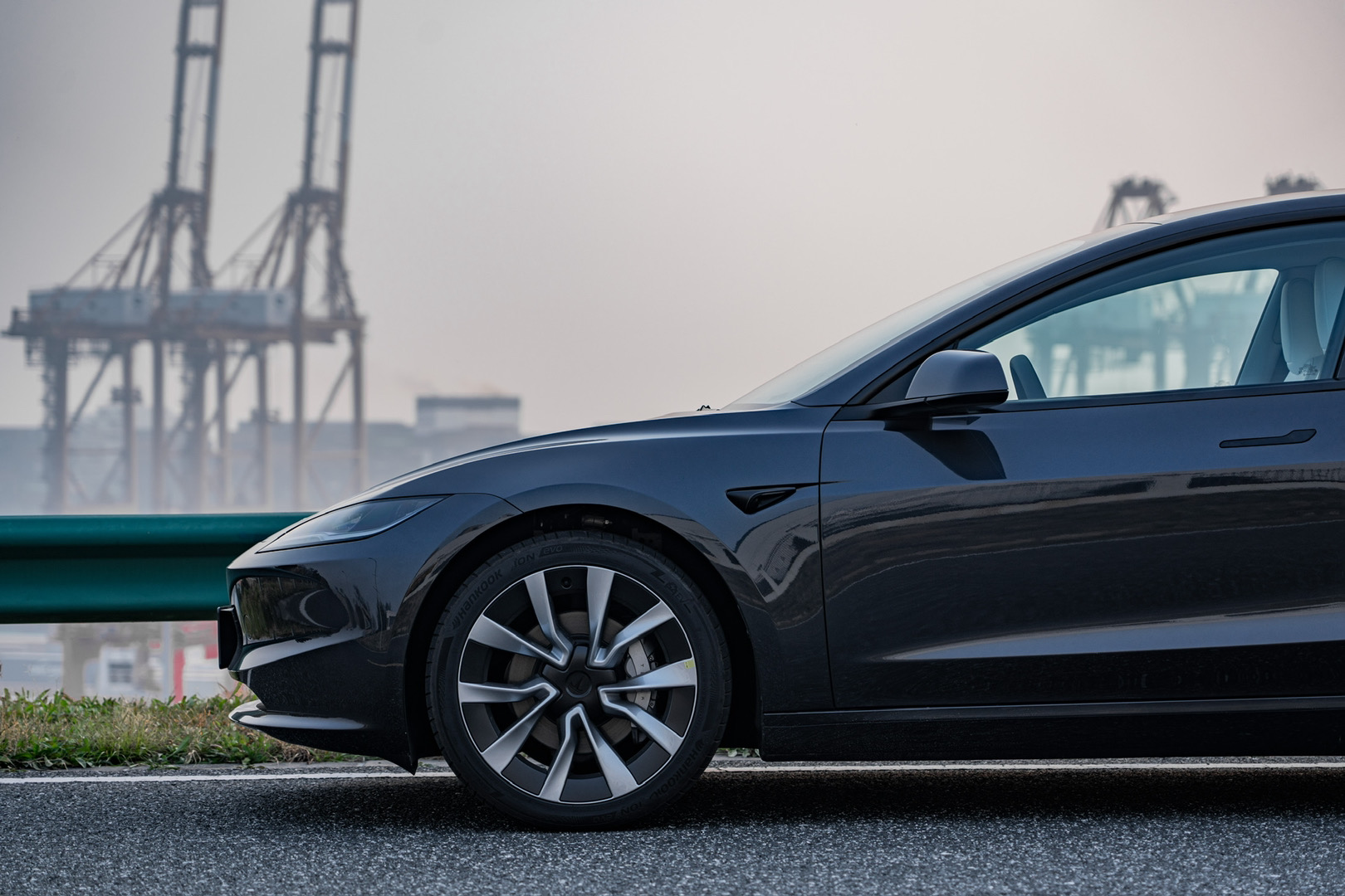 Tesla China получила извинения от автоблогера за нечестный тест на торможение