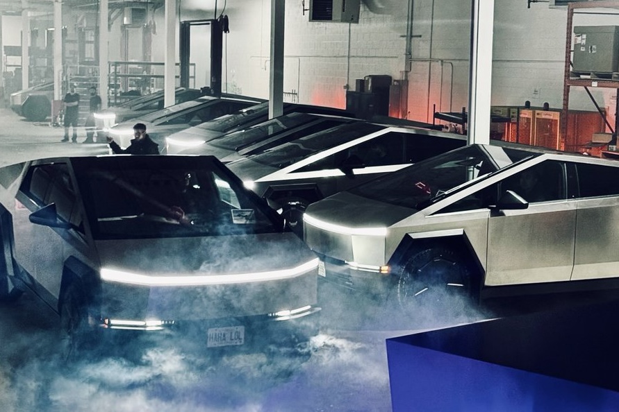 Tesla Cybertruck теперь доступен для лизинга в США