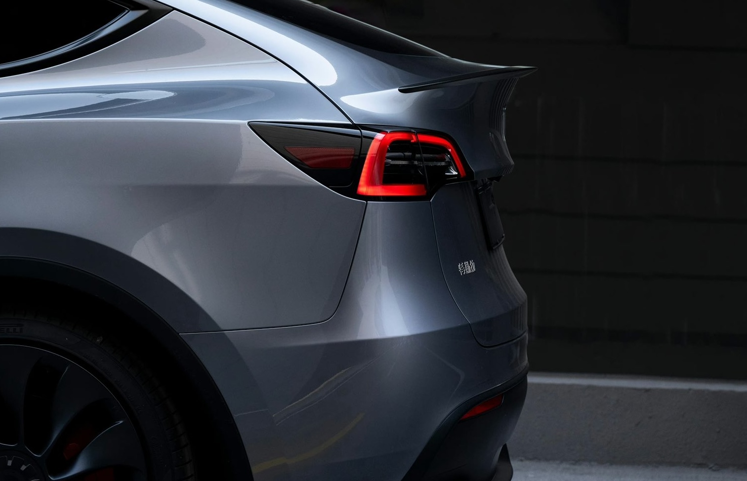 Владелец Tesla делится неожиданными результатами после 10-дневного теста на фантомный слив