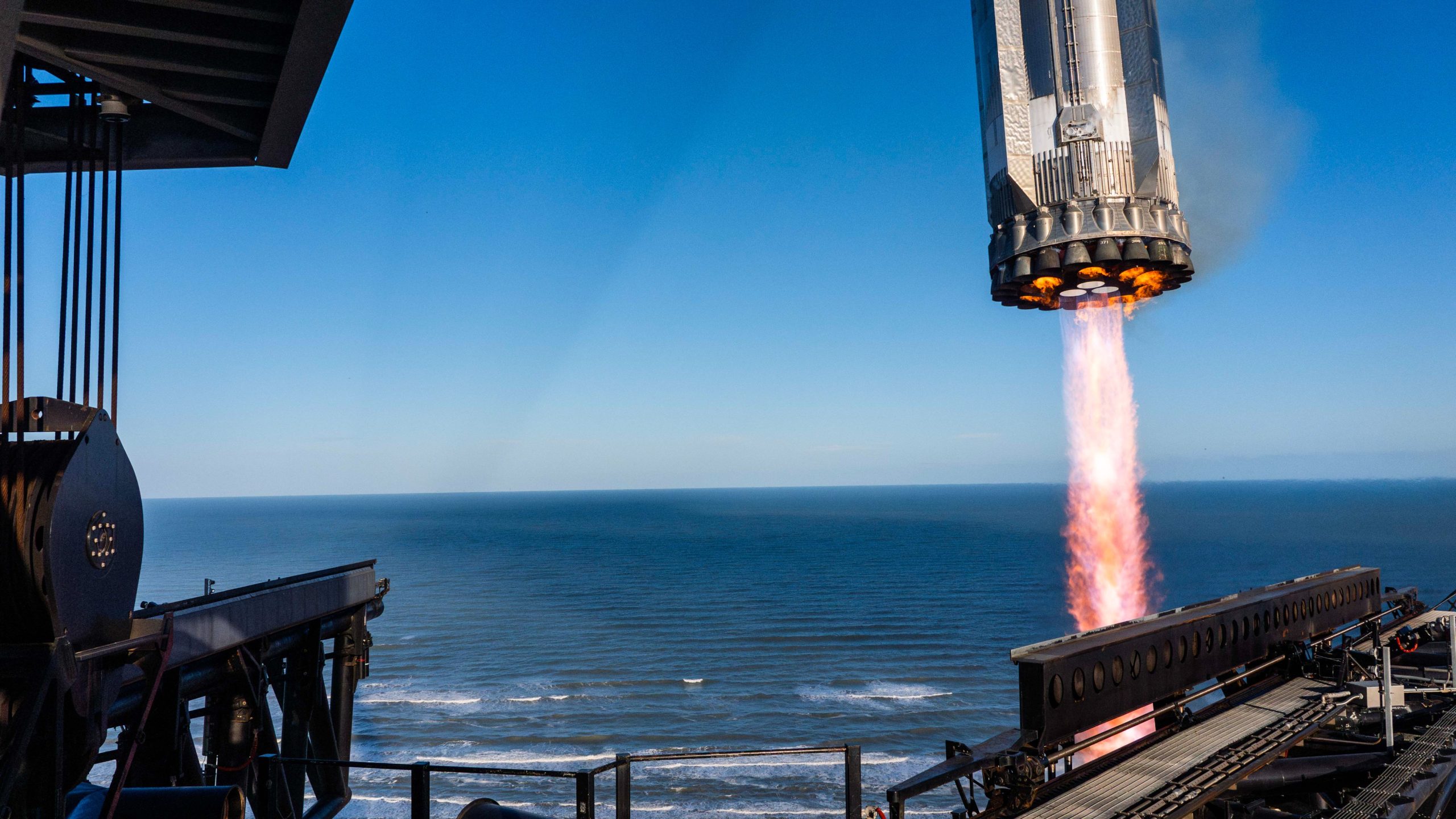 SpaceX и Элон Маск объясняют возможные причины потери звездолета